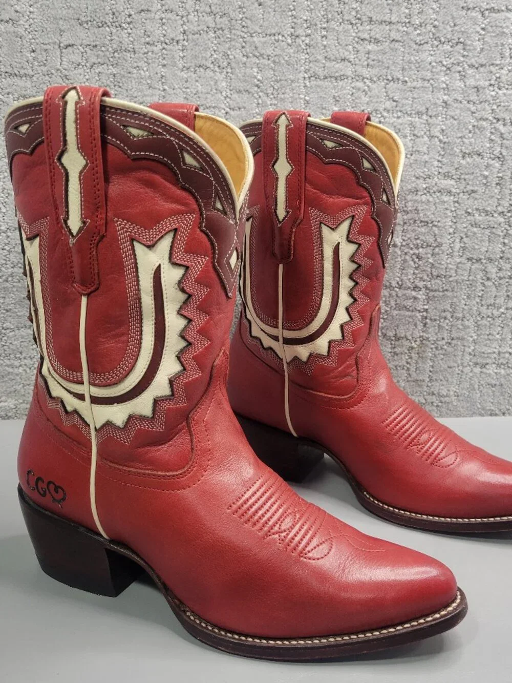 Tecovas the Jolene Women's Size US 7B Crimson Bine Cowhide Cowgirl Boots.